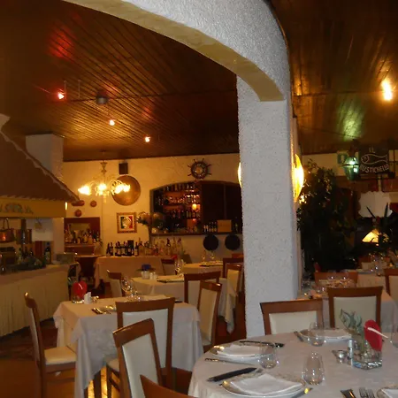 Il Rustichello 3* לונאטו