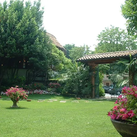 Il Rustichello Lonato del Garda